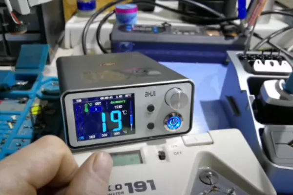 By  Repairs evil (Russian)- AiXun T3B T210 Handle review