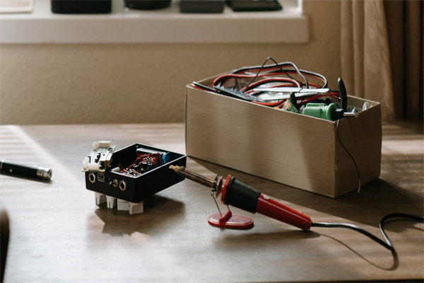 Brands in the History of Electric Soldering Iron and Soldering Station