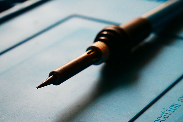 How to Choose the Right Solder Iron For Your Needs