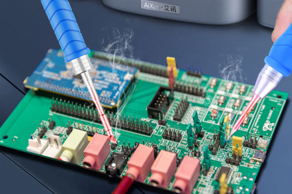 What is the best temperature for a soldering station?