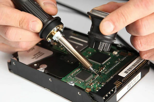 A Beginner's Guide to Mobile Phone Soldering: Essential Skills for Maintenance Personnel
